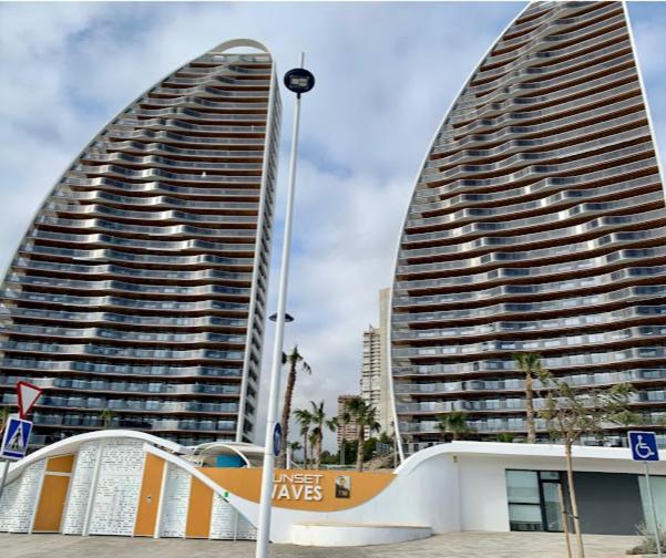 Sunset Waves Benidorm By Mar Holidays Экстерьер фото
