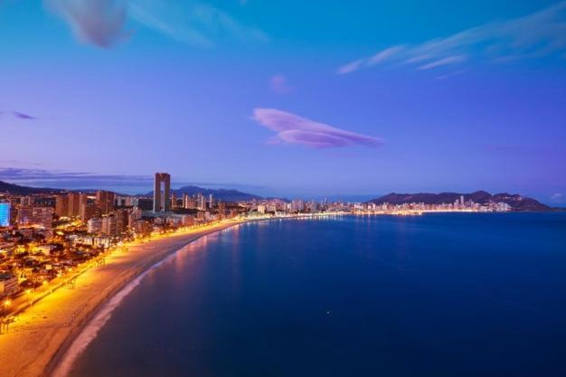 Sunset Waves Benidorm By Mar Holidays Экстерьер фото